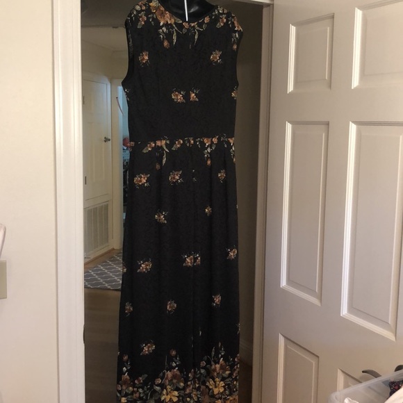 Lace Floral Dress. Black, size 3X. NWT - Picture 5 of 8